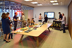 KNOLL CATWALK FASHION SHOW